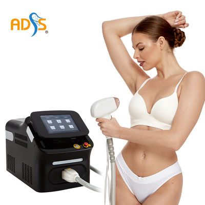 755nm 808nm 1064nm آلة إزالة الشعر بالليزر ديود للعيادة / الصالونات