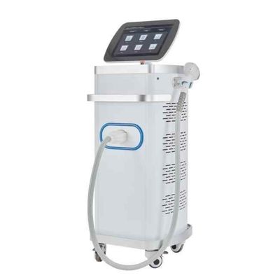 آلة إزالة الشعر بالليزر التجارية الشعبية 1600W 1-120J / Cm2