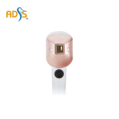 آلة صنع الثلج لإزالة الشعر بالليزر الدائم ، 808 معدات ليزر ديود OEM / ODM