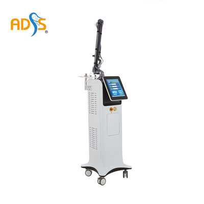 آلة تجديد الجلد الدائمة 10600nm معدات التجميل بالليزر CO2 الجزئي