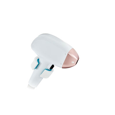 1600-2400W CE ISO 755 808 940 1064nm 4 موجة ليزر ثنائي الصدر لإزالة الشعر الثلج التيتانيوم متاح